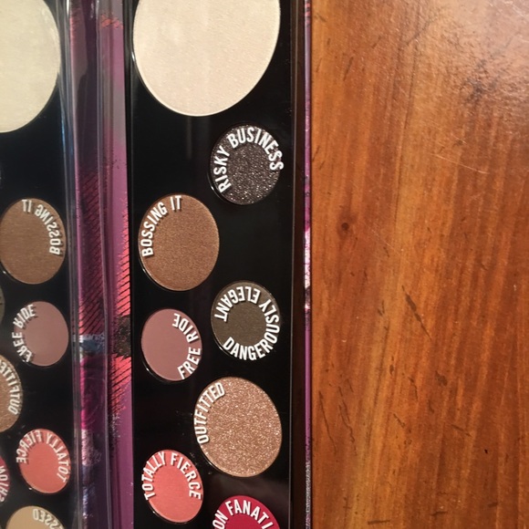 Mac eye shadow - Picture 4 of 5